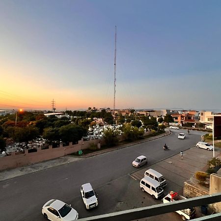 Comfortable Rental Apartments In Bahria Town Rawalpindi Extérieur photo