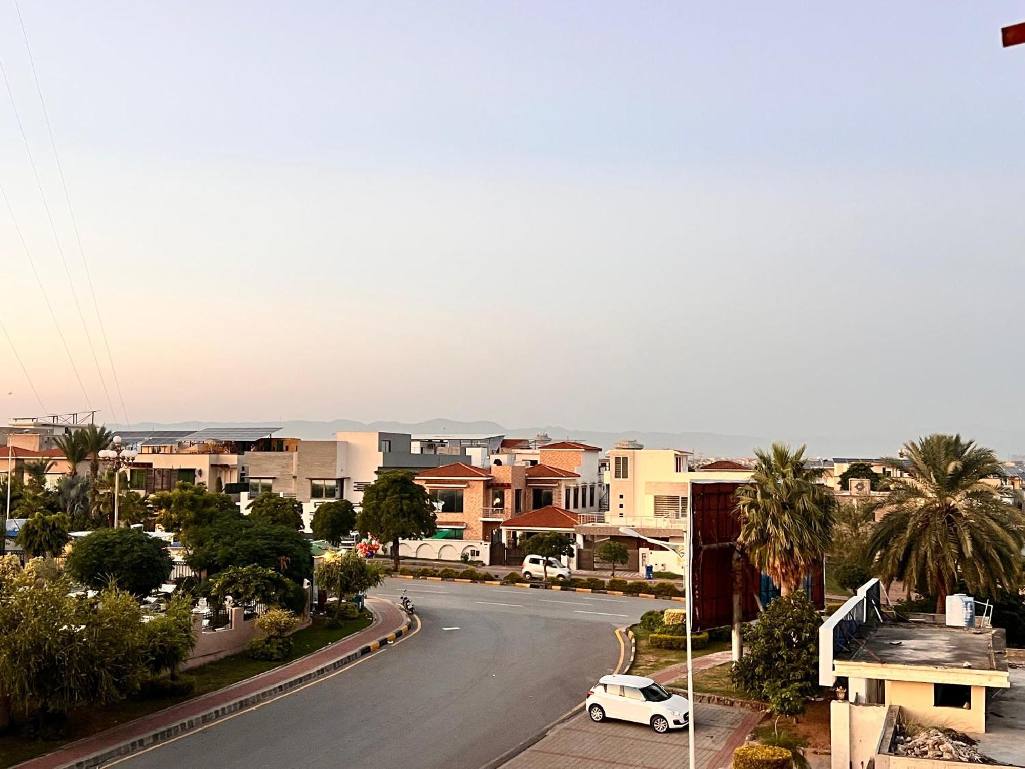 Comfortable Rental Apartments In Bahria Town Rawalpindi Extérieur photo